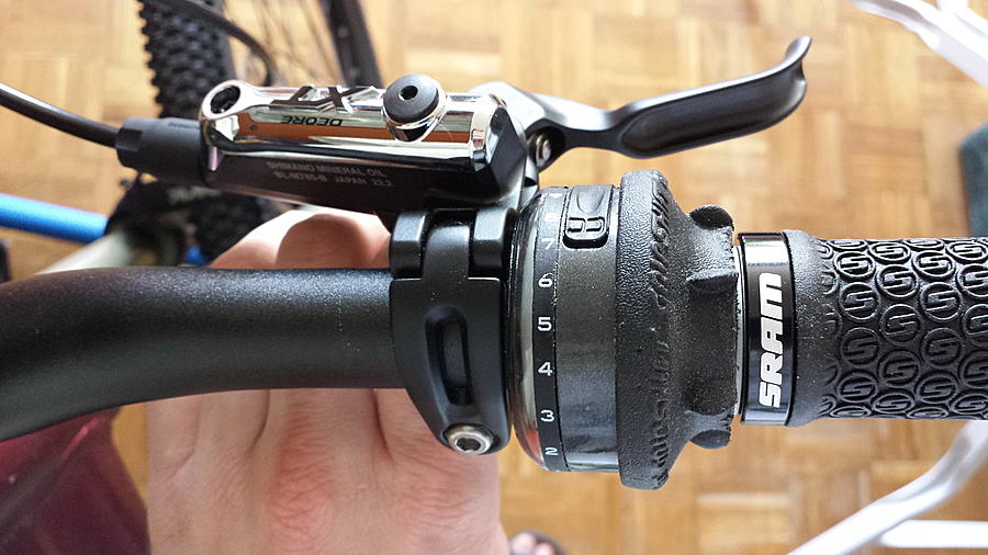 Нажмите на изображение для увеличения
Название: GripShist SRAM x0 Twister cutted - отпилить гриппшифт-22.jpg
Просмотров: 382
Размер:	272.3 Кб
ID:	262271